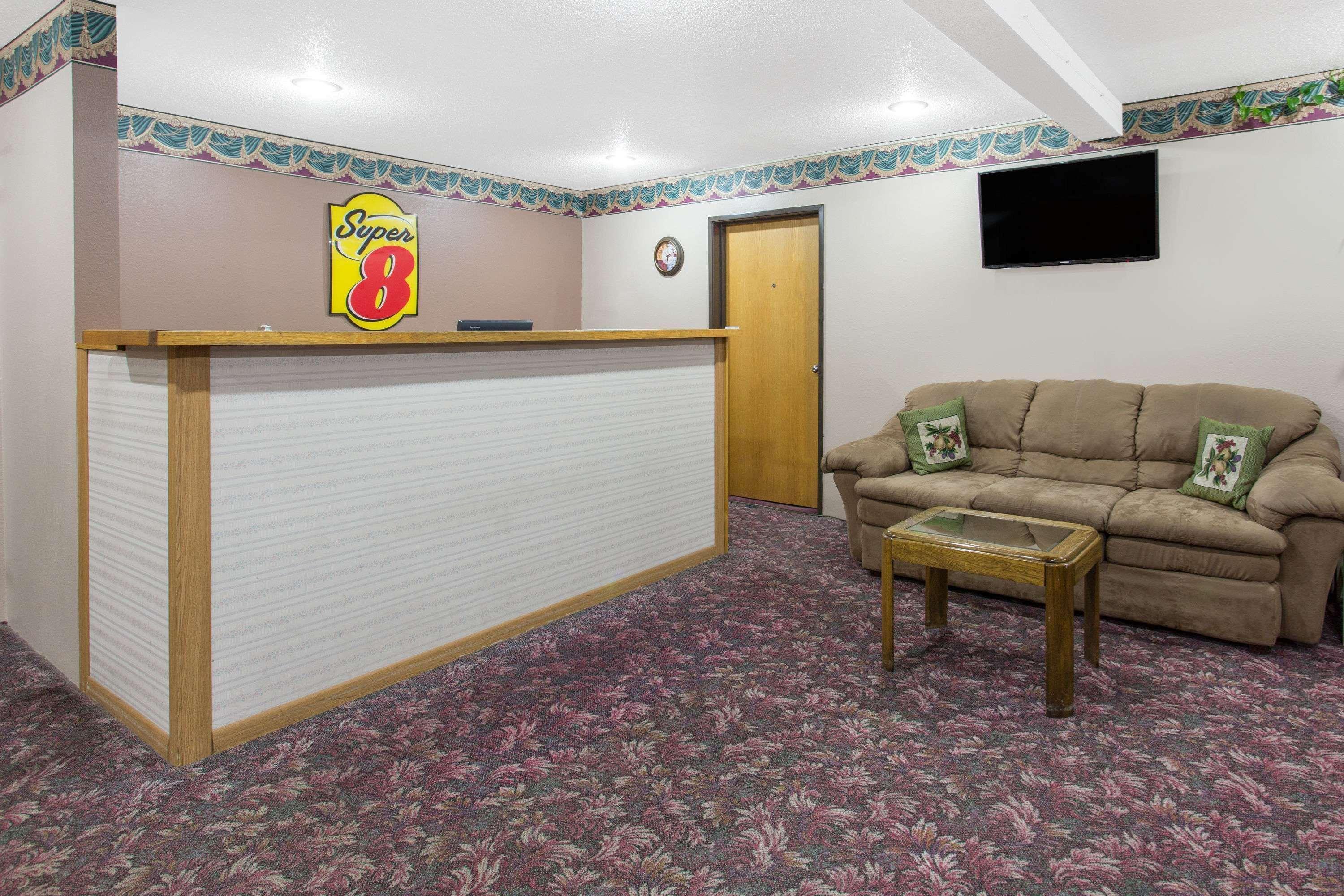 Super 8 By Wyndham Austin Mn Hotel Bagian luar foto
